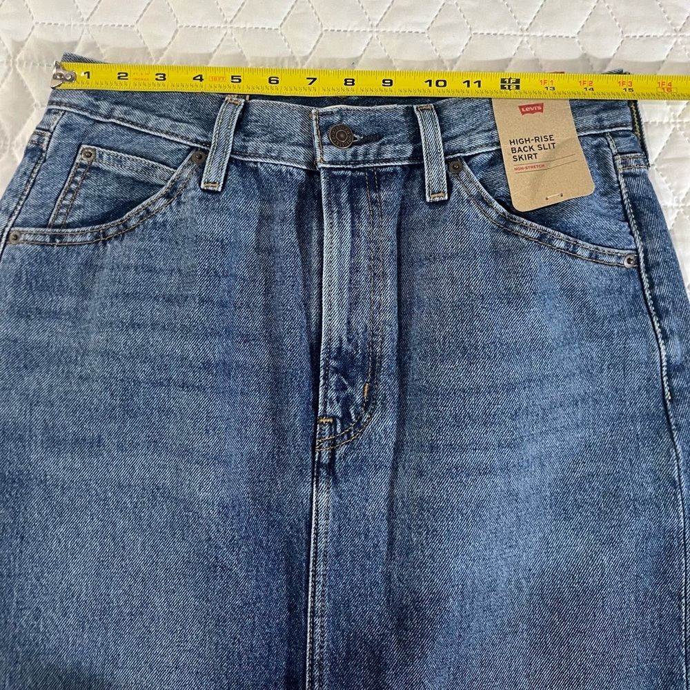 Levi's High Rise Back Slit Denim Skirt Size 29 NWT - Picture 8 of 9